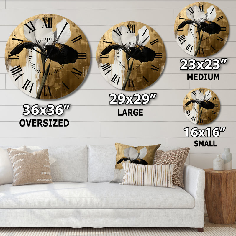 Horloge murale ronde en métal à motif floral Iris in Regal Light -, Surdimensionné