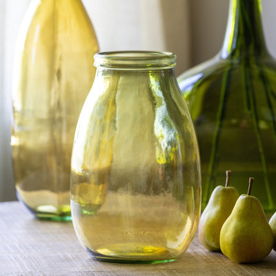 Materials: Glass Table Vase