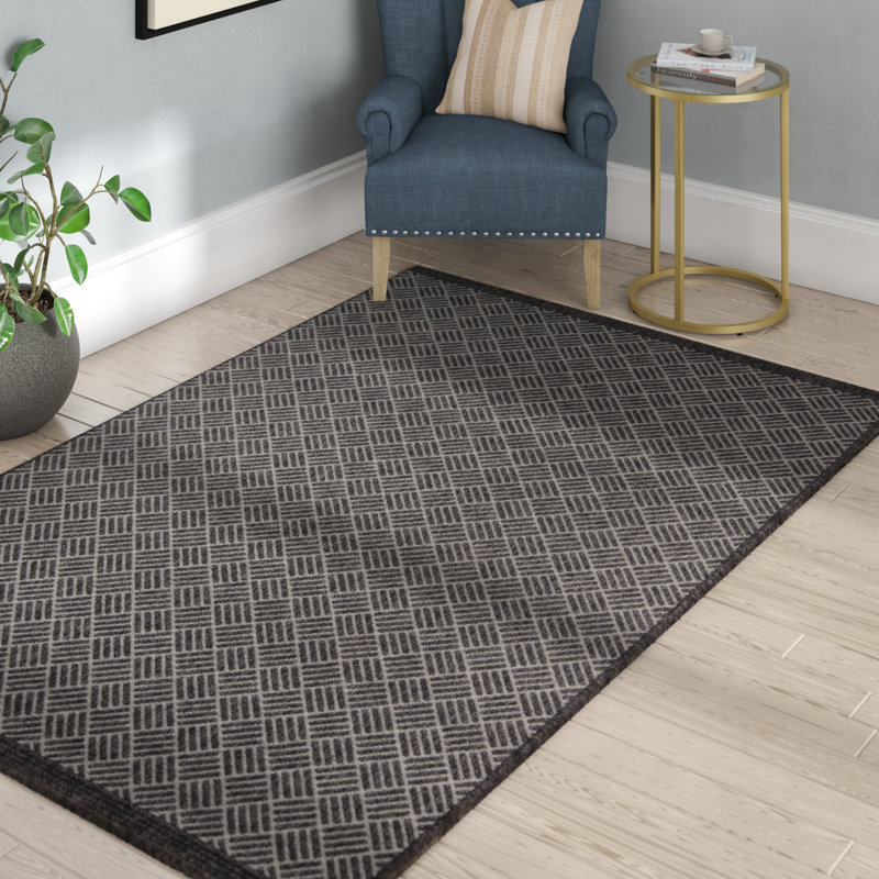 Tapis intérieur / extérieur à motif géométrique gris anthracite Sarin, Rectangle 3 pi 11 po x 5 pi 7 po