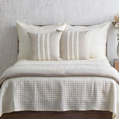 Ready-to-Bed Coverlet