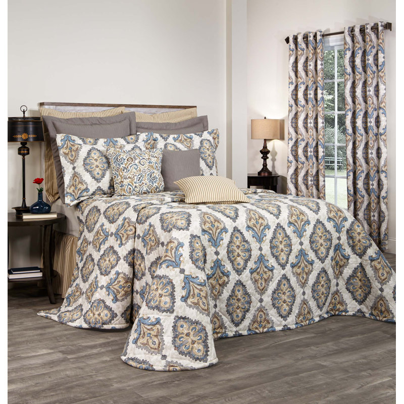 Traditional Cotton Damask Bedspread, California King