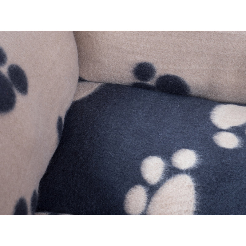 Maxton Pet Bed, Large (78cm W x 70cm D x 27cm H)