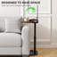 Table d'appoint ronde en forme de C à finition rustique, table d'appoint de 15,7 po avec poche de rangement, structure en acier robuste, capacité de charge maximale de 33 livres, plateau d'ordinateur polyvalent pour le salon de la chambre à coucher