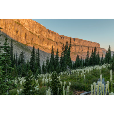 Lever de soleil sur la montagne - Photographie sur toile tendue