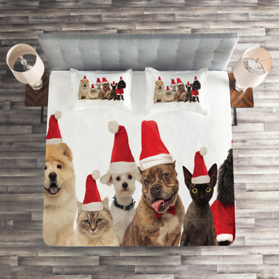 Dog And Cat Farmhouse / Country Coverlet