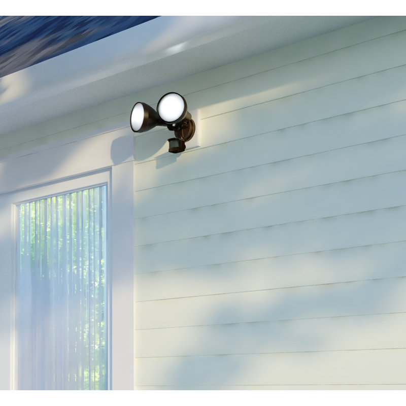 150 Watt Dusk to Dawn Outdoor Security Flood Light with Motion Sensor (pack of 1), Bronze