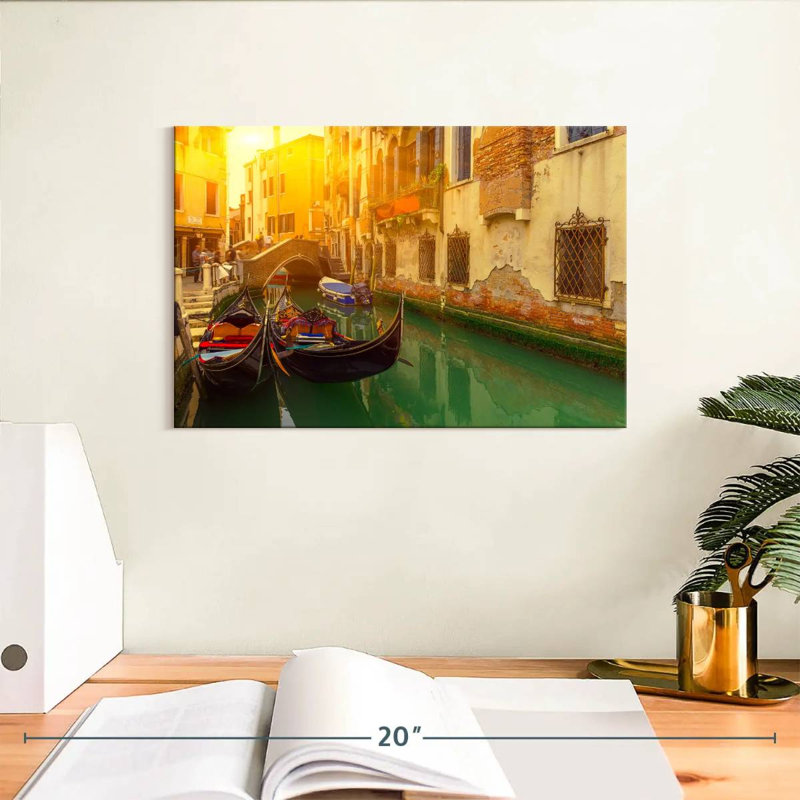 Gondoles du canal Ravi à Venise, H 8 po x l 12 po