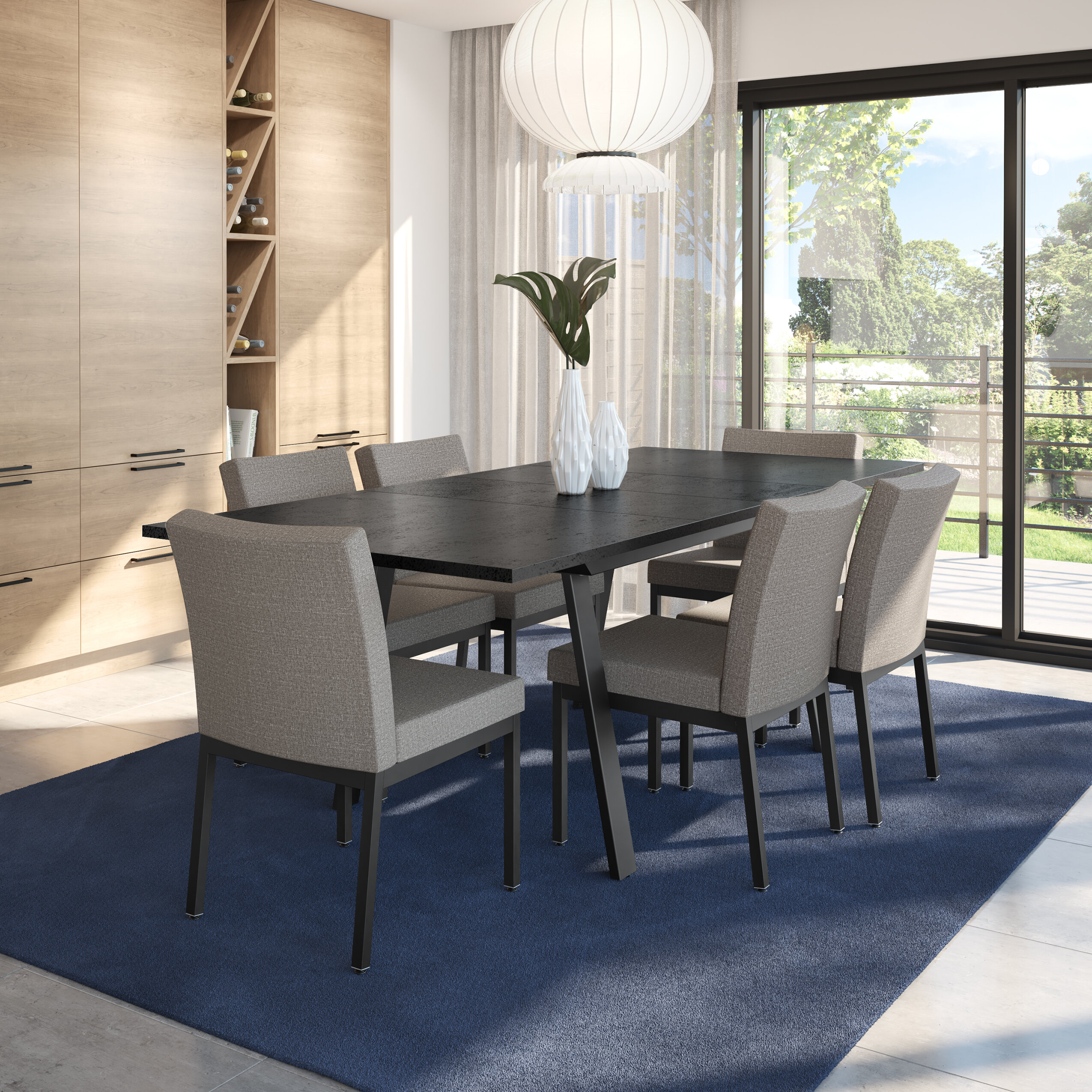 Latitude run 2025 dining set