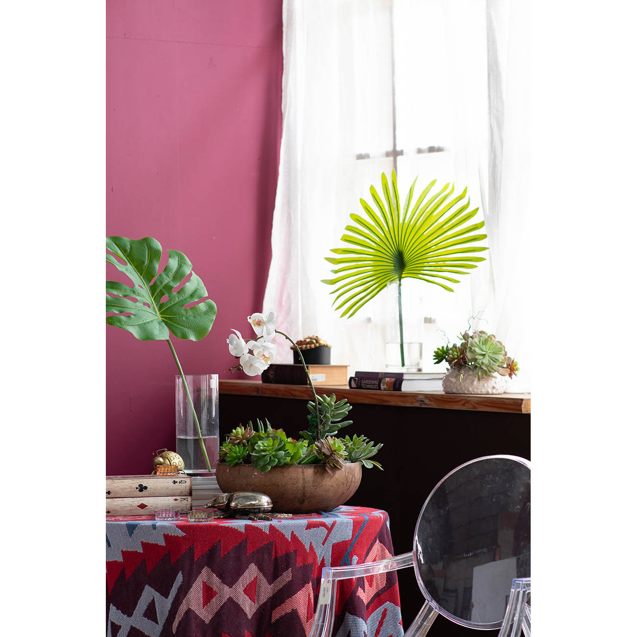 Zana Fan Palm Leaf Stems, Dark Green