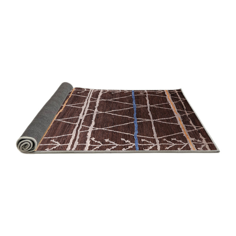 Tapis brun à motif géométrique, Rond 5 pi
