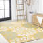 Tapis intérieur / extérieur à motif floral texturé jaune / crème Zinnia-1526971490