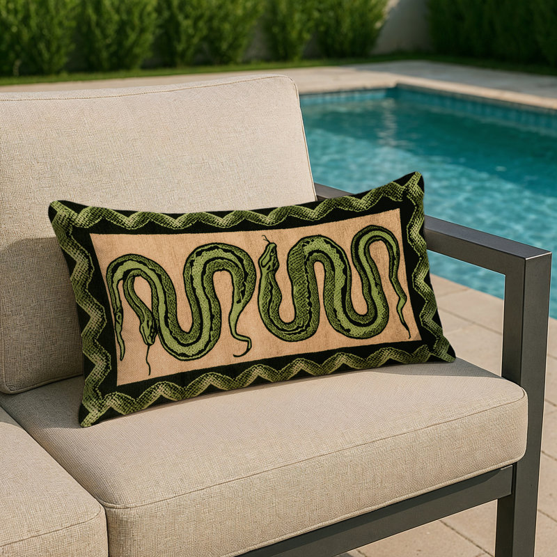 Coussin décoratif intérieur et extérieur Wildlife, Rectangle 20 po x 14 po, Vipère beige d'Afrique