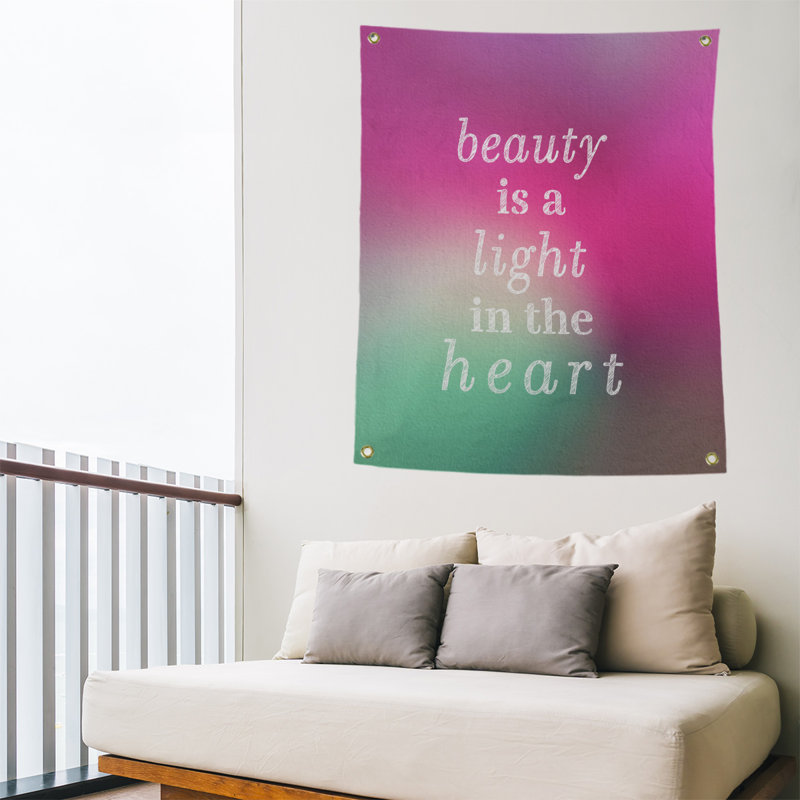 Tapisserie en polyester en citation de beauté, H 59 pi x l 50 po, Fuchsia / vert