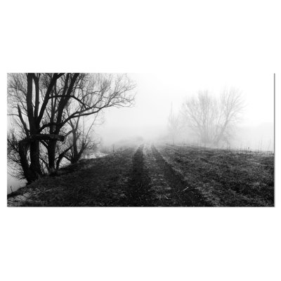 «Black and White Misty Landscape Panorama», reproduction de photo sur toile tendue