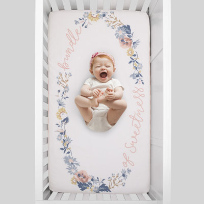 Gencho Farmhouse 'Bundle of Sweetness' Florals 100% Cotton Photo Op Nursery Fitted Crib Sheet