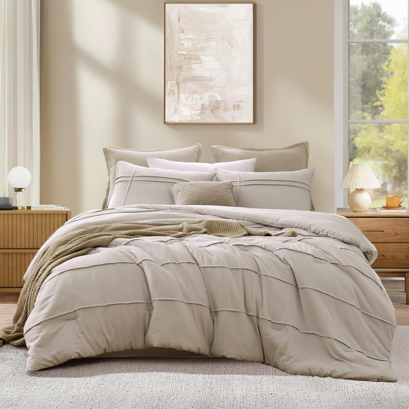 Pinch Pleat Comforter Set 2/3PC