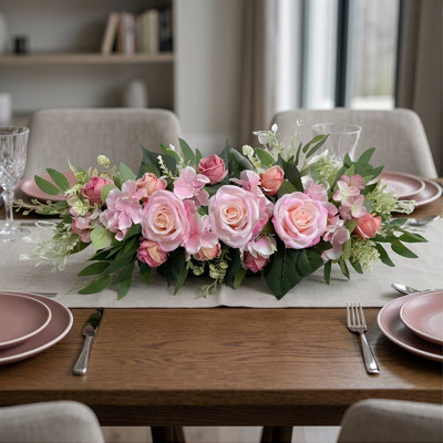 Guirlande de fleurs d'hortensia artificielle de 60 cm, arrangement floral en soie rose avec feuilles vertes, guirlande en fausse fleur résistante aux rayons UV pour arche de mariage, porte d'entrée, manteau de cheminée, mur, décoration de dossier de chaise, utilisation intérieure / extérieure