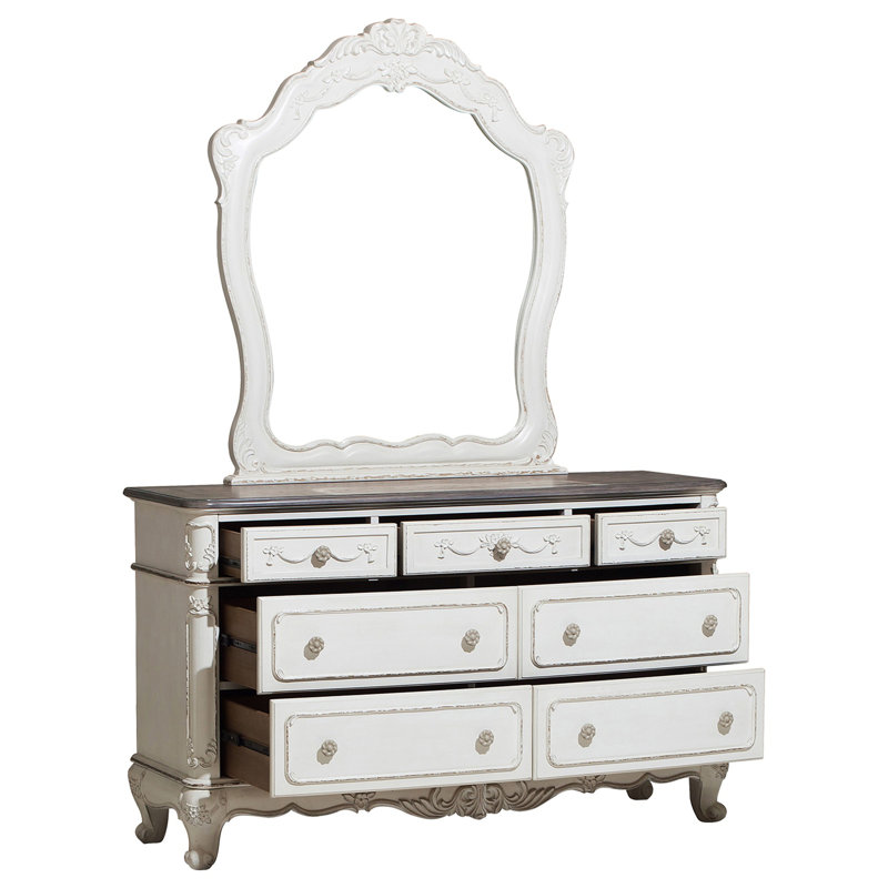 Commode de style victorien
