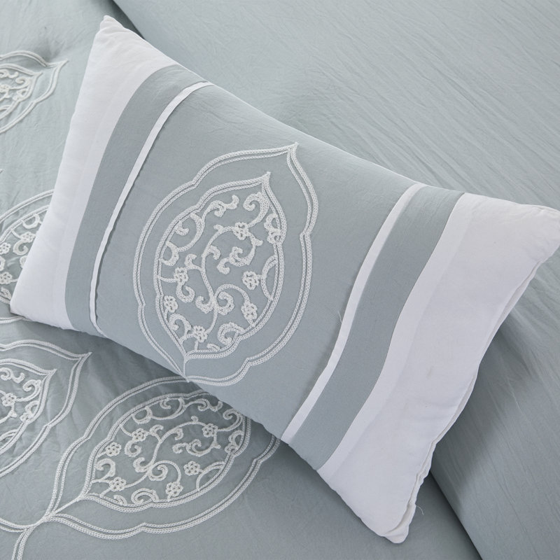 Ensemble d'édredon en microfibre 5 pièces Tiffany, Grand édredon, 2 taies décoratives et 2 coussins