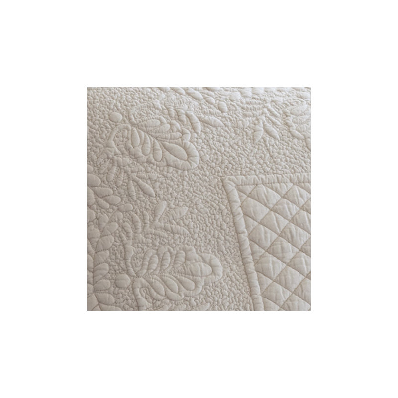 Abigail Single Quilt, White, King Quilt
