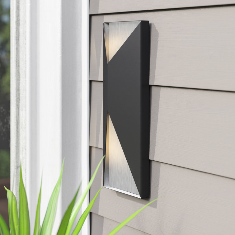 Peak LED Wall Light
