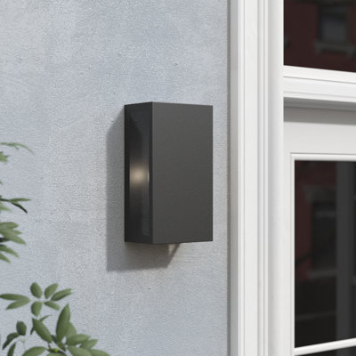 Aril 2 - Bulb 11" Outdoor Flush Mount