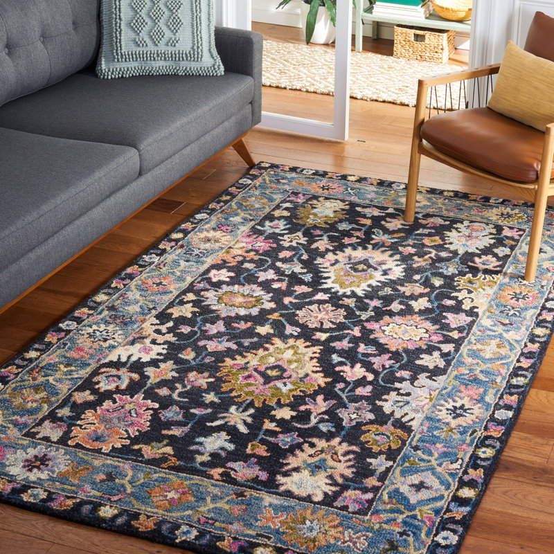 Hand Tufted Wool/Cotton Oriental Rug in Beige/Black/White, Rectangle 4' x 6'