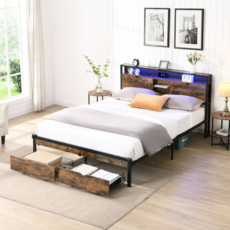 Lit plateforme très grand en métal, tête de lit en bois avec prises de recharge incluses, 2 tiroirs, lumières à DEL, sommier sans assemblage, lit facile à assembler avec tête de lit et charge