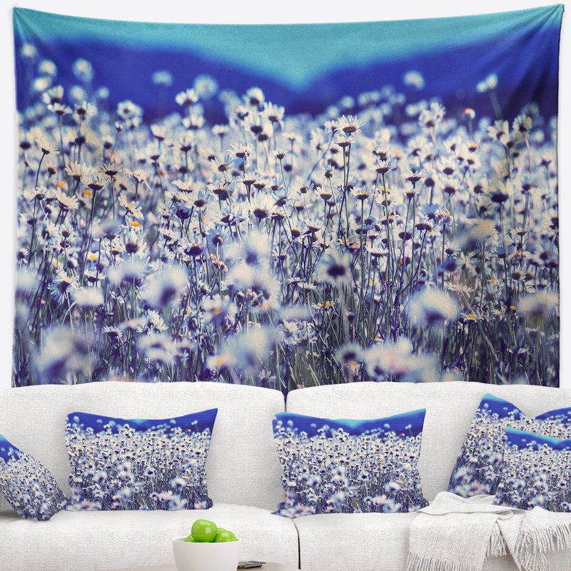 Tapisserie à fleurs de camomille bleu clair, H 32 po x l 39 po