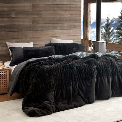 Midnight Black Badland Wolf Coma Inducer Oversized Comforter Set