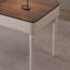 Bureau rectangulaire blanc massif en bois manufacturé avec 2 tiroirs-108976642