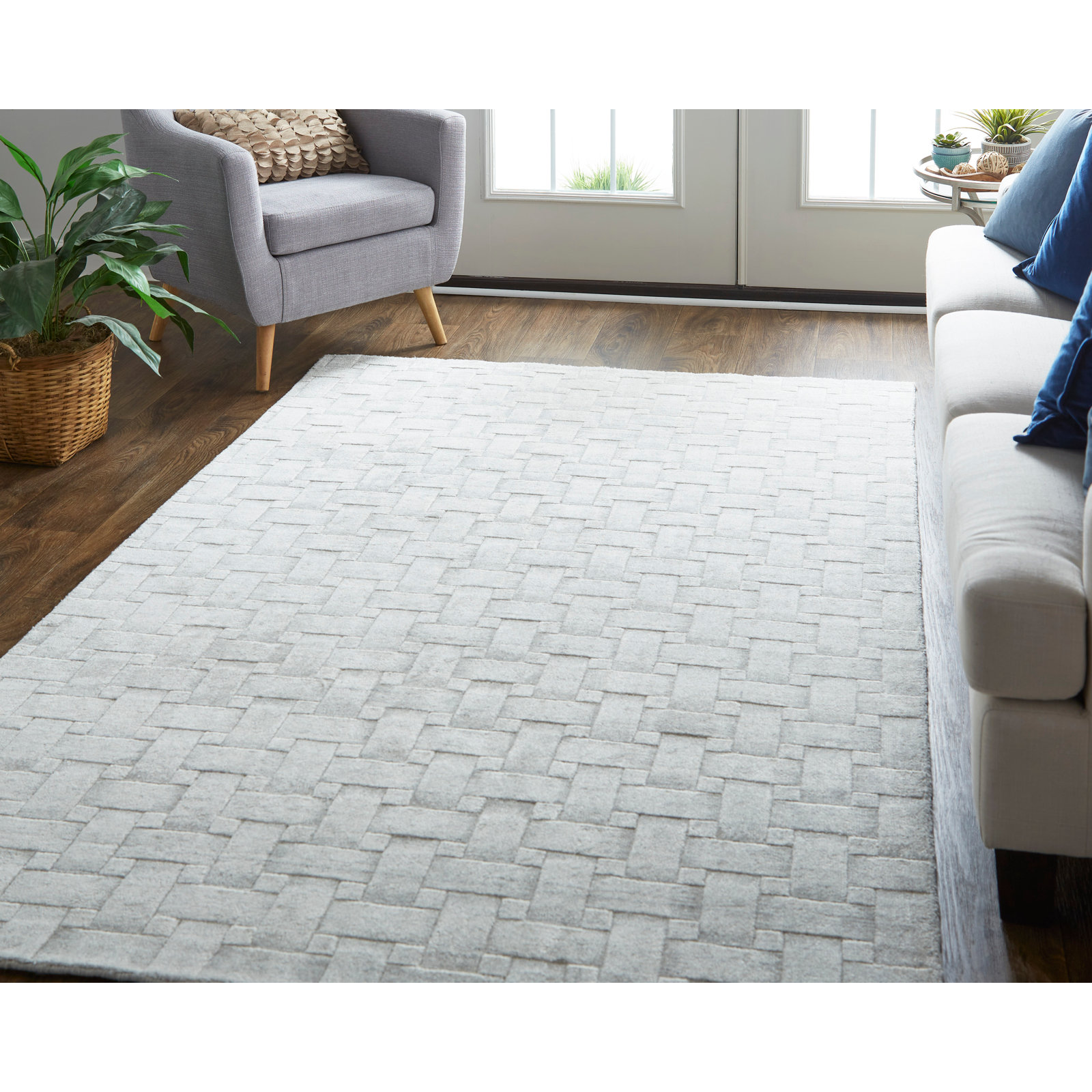 Shanta White Hand-Woven Geometric Viscose Rug, Rectangle 5' x 8'