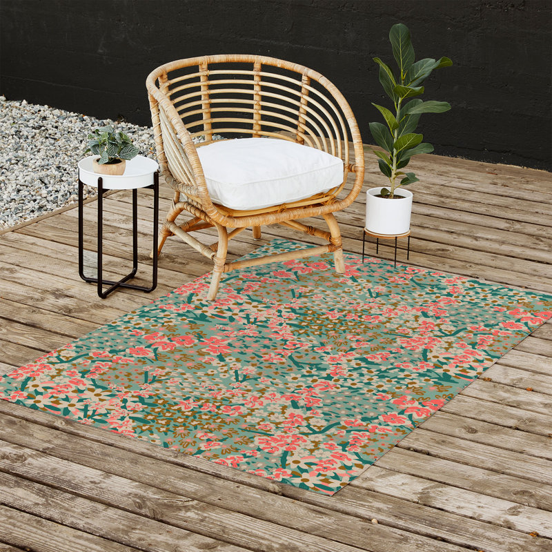 Taliaferro Floral Indoor / Outdoor Rug, Rectangle 5' x 7'