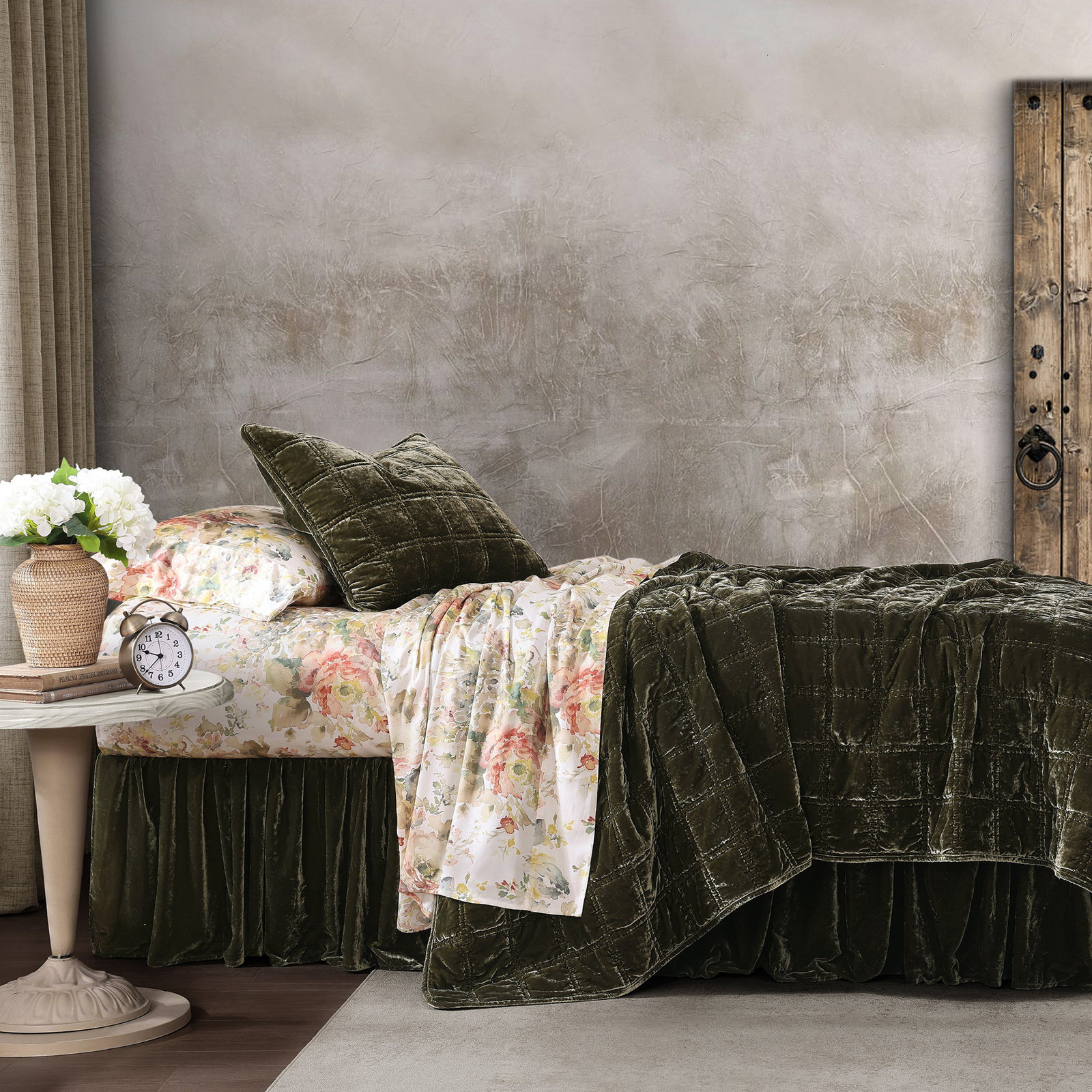 Stella Velvet Quilt Set, King Quilt + 2 King Pillowcases, Fern Green