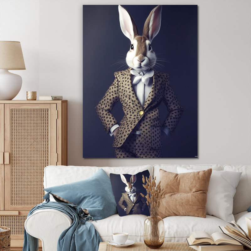 Impression sur toile de lapin blanc en costume de fantaisie, 32" H x 16" W, Toile tendue