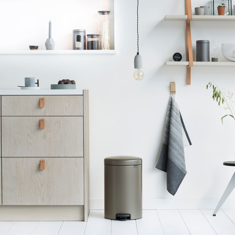 Brabantia NewIcon Soft Closing 20 Litre Pedal Bin, Platinum