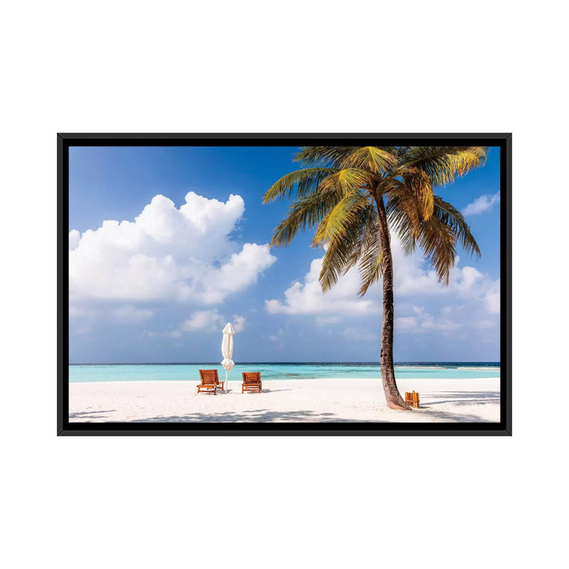 «Sunchairs on a Beach», H 18 po x l 26 po x P 1,5 po, Toile avec cadre noir