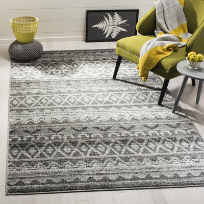 Finney Performance Geometric Rug
