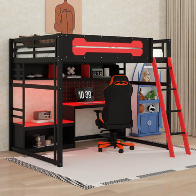 Lit mezzanine en bois pleine grandeur avec bureau, tablettes, lumières DEL, ports USB et panneau perforé