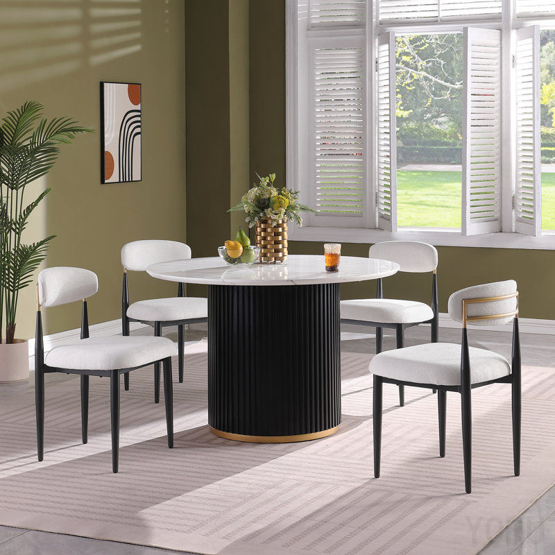 Table de salle à manger de 46 pouces en faux marbre, base en métal noir Wave avec décoration dorée - pouvant accueillir 4 personnes pour la cuisine et la salle à manger
