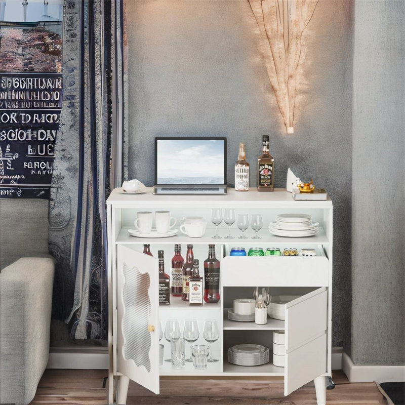 Kadijah 39.37'' Bar Cabinet