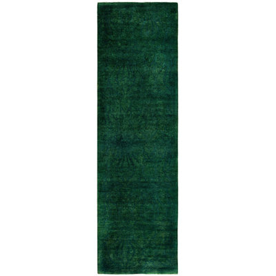 Tapis de couloir noué à la main de conception unique Rachal - vert, 2 pi 7 po x 9 pi 0 po