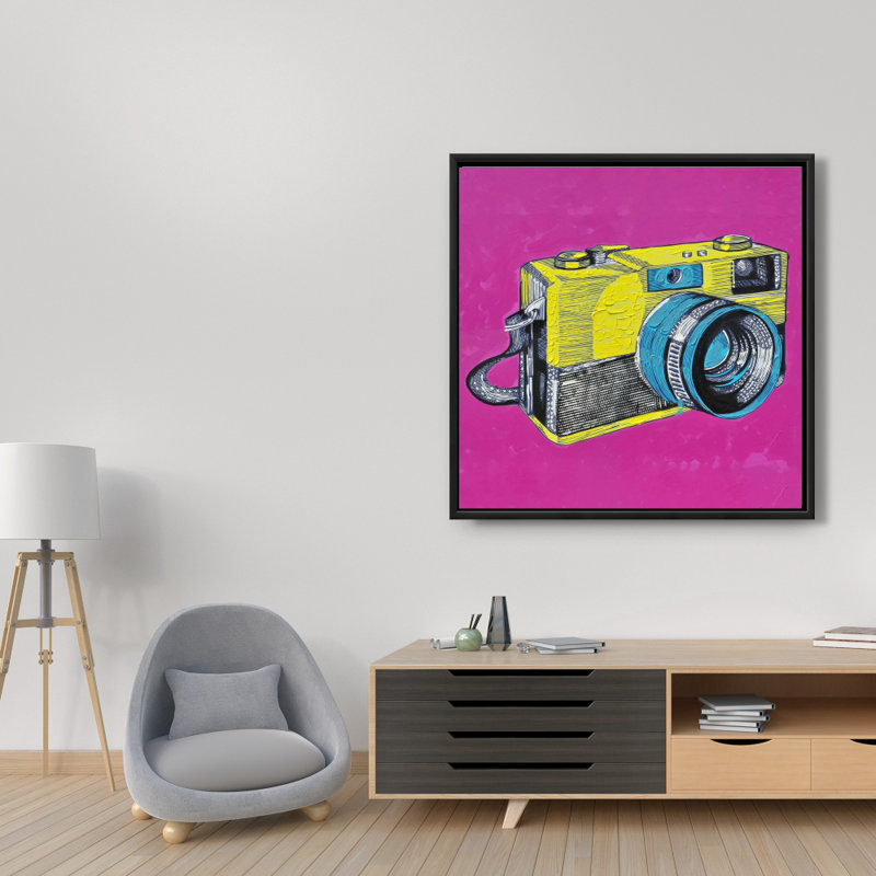 " Colorful Retro Camera "