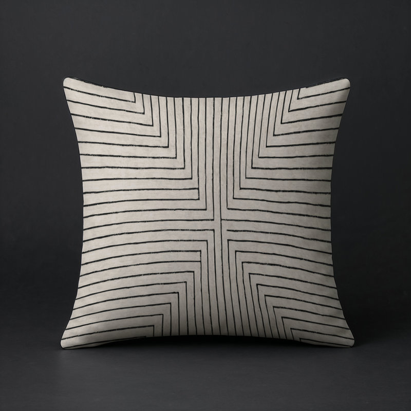 Coussin décoratif intérieur et extérieur Modern, Carré 16 po, Rouille / beige / ivoire damassé