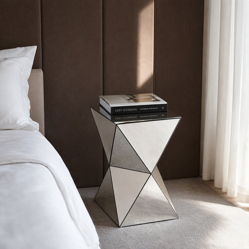 Table d'appoint géométrique à miroir argenté, table d'appoint Modern Luxe