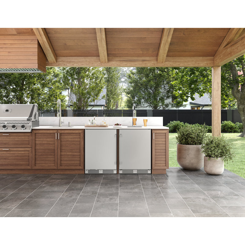 Zephyr Presrv 24" 99-Can Single Zone Outdoor Refrigerator