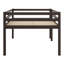 Lit mezzanine en bois avec échelle-597268896