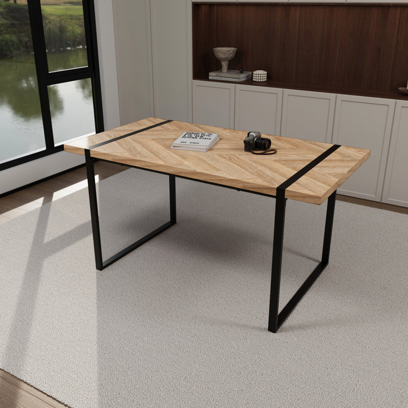 Table de cuisine en bois avec pieds en métal noir, sièges 4, bureau, table de salle à manger, bois imperméable, stable et facile à nettoyer convenant à la cuisine, à la pièce, au bureau, aux égratignures