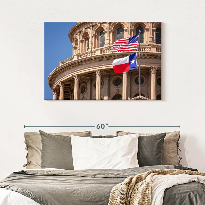 Drapeaux de Nicci au Texas Capitol, H 30 po x l 45 po