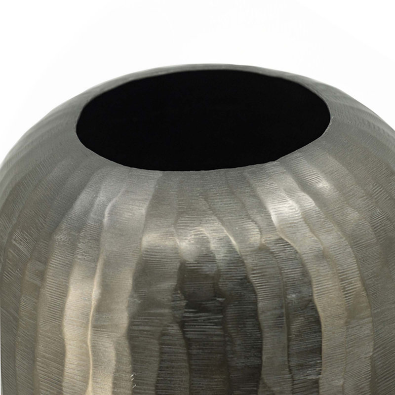 Vase 7 x 7 x 17 po
